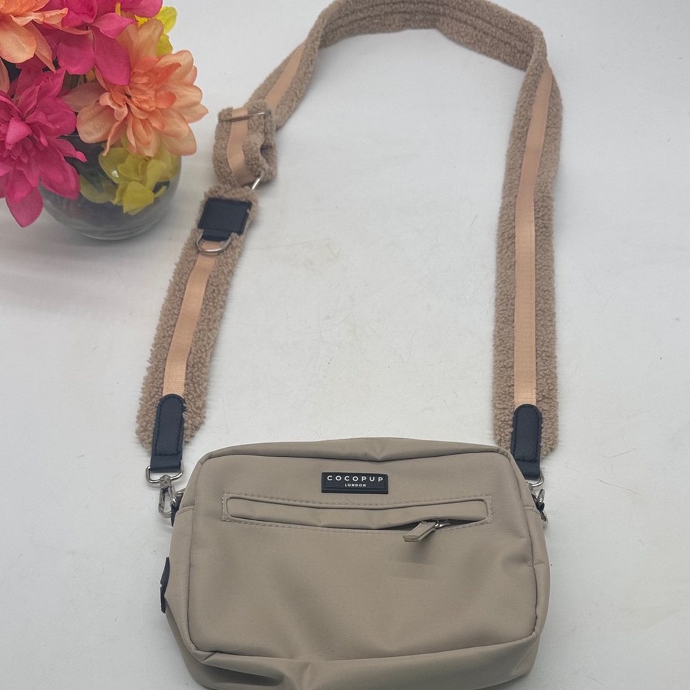 Cocopup London Beige Crossbody Pet Walking Bag MCB9609R